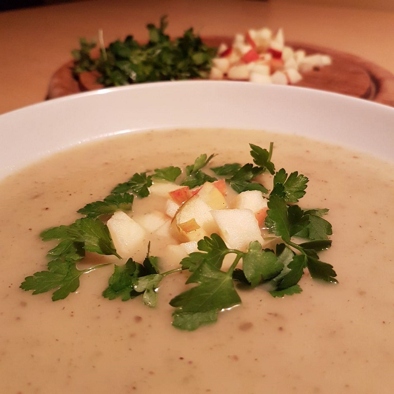 Petersilienwurzelsuppe Mit Kartoffeln — Rezepte Suchen